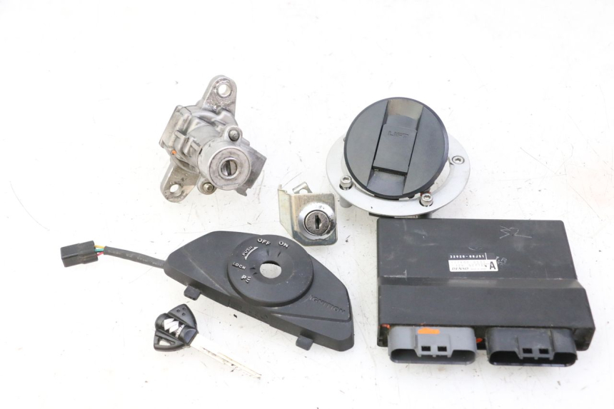 photo de KIT DE LLAVES CDI SUZUKI GSR 750 (2011 - 2017)