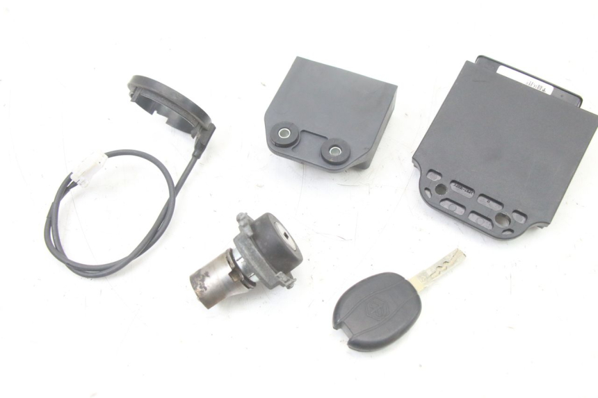 photo de KIT DE BLOQUEO LLAVE CDI NEIMAN PIAGGIO XEVO - X EVO 125 (2007 - 2016)