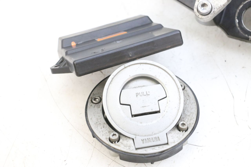 photo de KIT DE CERRADURA LLAVE CDI NEIMAN YAMAHA TDM ABS 900 (2002 - 2014) - Inspección visual detallada