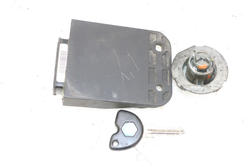 photo de KIT DE CERRADURA LLAVE CDI NEIMAN PIAGGIO X8 125 (2004 - 2007) - Detalle de la pieza