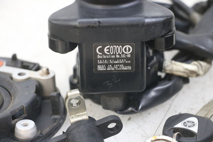 photo de KIT DE CERRADURA LLAVE CDI NEIMAN YAMAHA TDM ABS 900 (2002 - 2014)