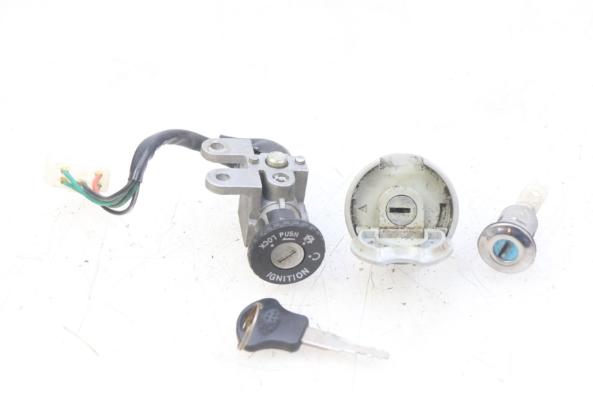 photo de KIT DE CERRADURA Y LLAVE NEIMAN BAOTIAN BT 49 QT-9 50 (2006 - 2010)