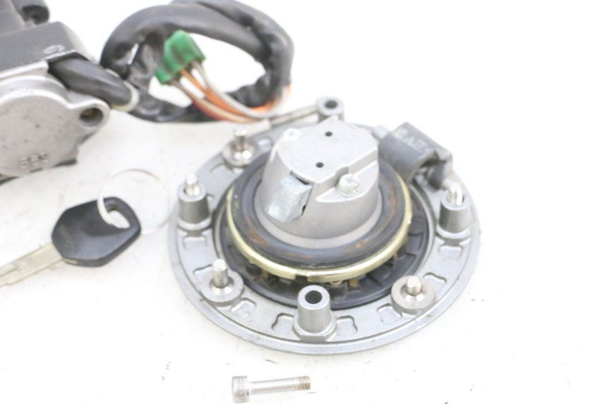 photo de KIT DE LLAVES SUZUKI GSF N BANDIT 600 (1996 - 1999) - Detalle de la pieza