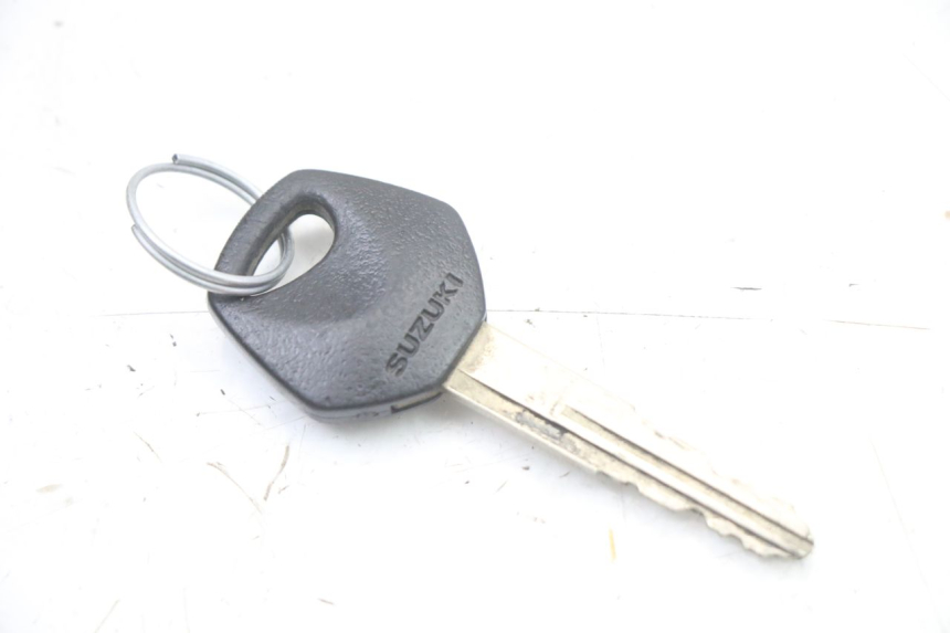 photo de KIT DE LLAVES SUZUKI GSF S BANDIT 600 (2000 - 2004) - Recambio usado revisado