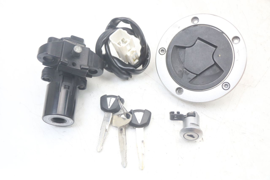 photo de KIT DE CERRADURA Y LLAVE NEIMAN KAWASAKI VERSYS ABS 650 (2015 - 2018)