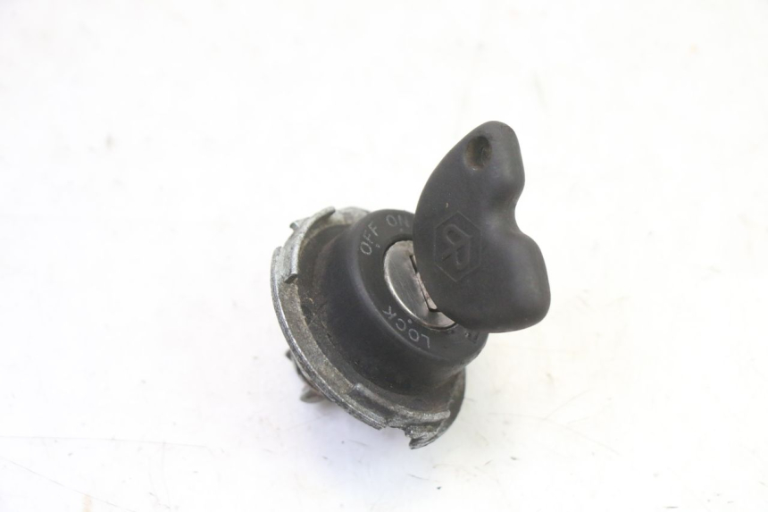 photo de KIT DE LLAVES PIAGGIO LIBERTY 4T 50 (2009 - 2015)