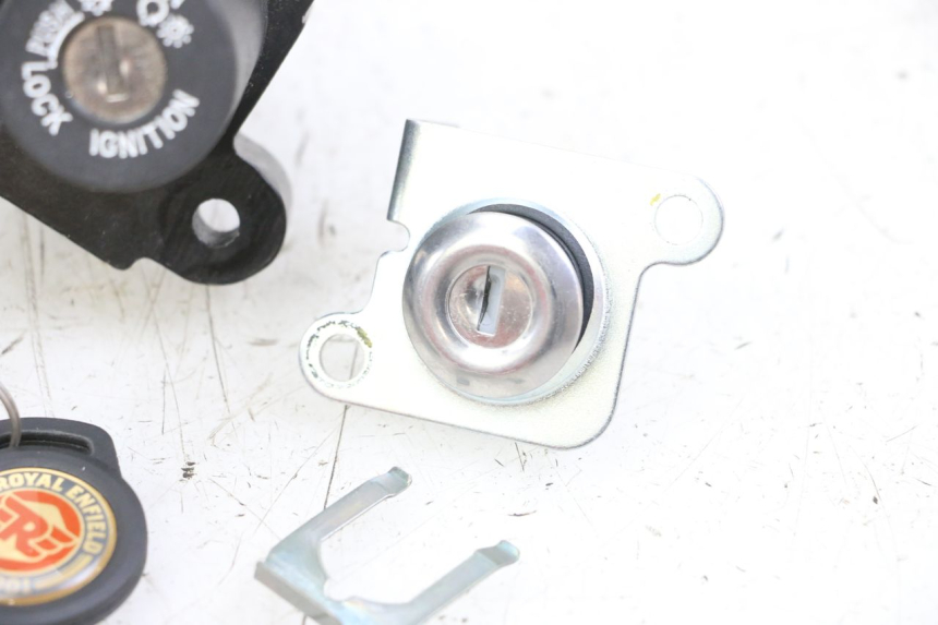 photo de KIT DE LLAVES ROYAL ENFIELD SCRAM 411 (2022 - 2024)