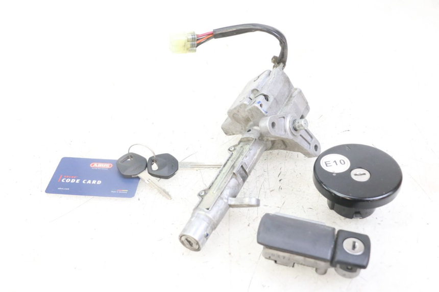 photo de KIT DE LLAVES SUZUKI BURGMAN 125 (2018 - 2021)