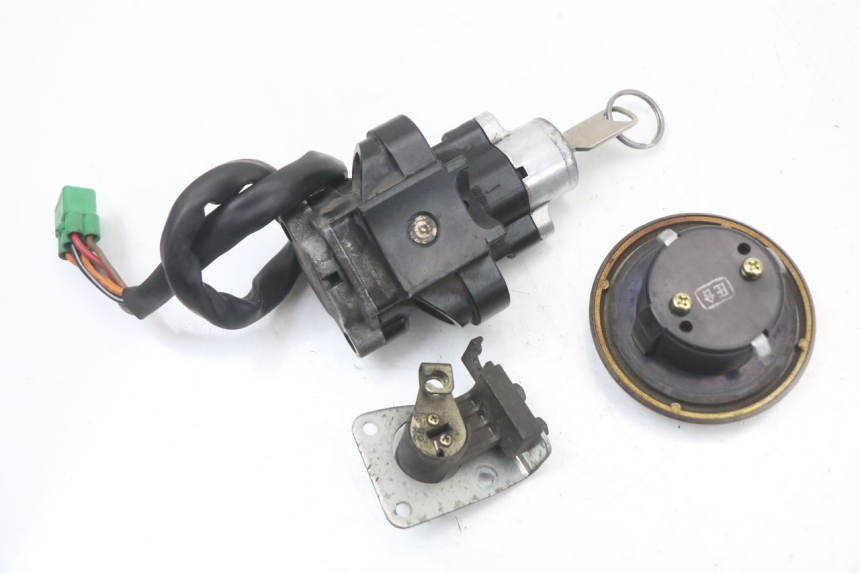 photo de KIT DE LLAVES SUZUKI GZ MARAUDER 125 (1998 - 2004)