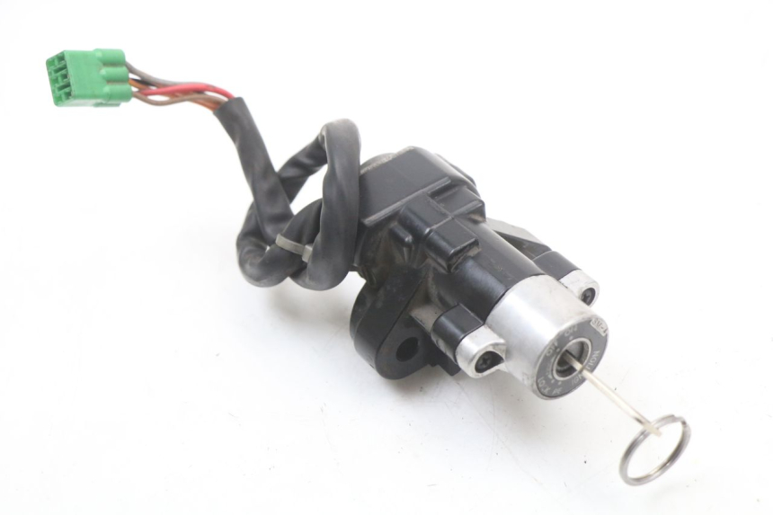 photo de KIT DE LLAVES SUZUKI GZ MARAUDER 125 (1998 - 2004)