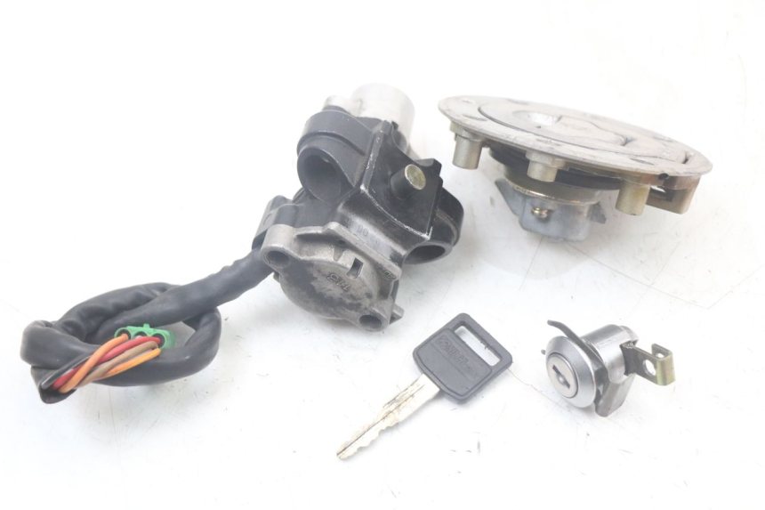 photo de KIT DE CERRADURA Y LLAVE NEIMAN SUZUKI SV N 650 (1999 - 2002)