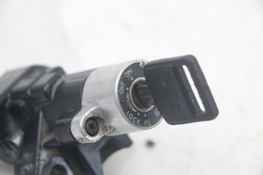 photo de KIT DE CERRADURA Y LLAVE NEIMAN SUZUKI SV N 650 (1999 - 2002)