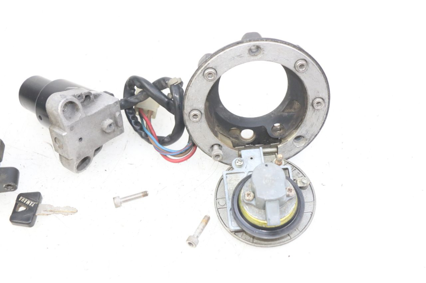 photo de KIT DE CERRADURA Y LLAVE NEIMAN YAMAHA FJ 3CX 1200 (1986 - 1996)