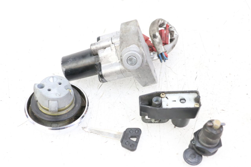 photo de KIT DE LLAVES YAMAHA XVS DRAG STAR DRAGSTAR 650 (1997 - 2007)