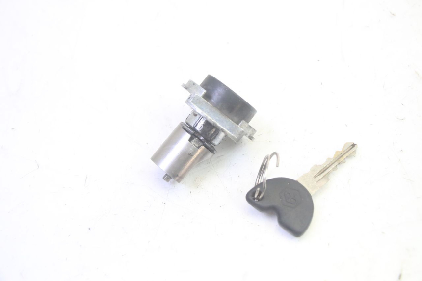 photo de KIT DE CERRADURA Y LLAVE NEIMAN PIAGGIO ZIP 4T 50 (2018 - 2020) - Vista general del producto