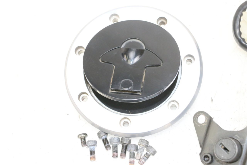 photo de KIT DE LLAVES KAWASAKI ZR 7 750 (1999 - 2001) - Primer plano de alta resolución