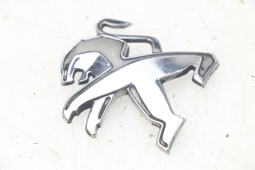 photo de LOGOTIPO DE LA MARCA PEUGEOT KISBEE 2T 50 (2010 - 2017)