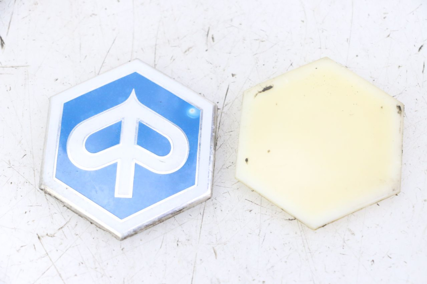 photo de LOGOTIPO DE LA MARCA PIAGGIO XEVO - X EVO 125 (2007 - 2016)