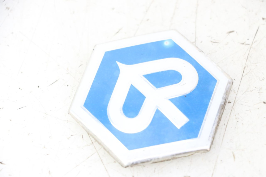 photo de LOGOTIPO DE LA MARCA PIAGGIO XEVO - X EVO 125 (2007 - 2016)