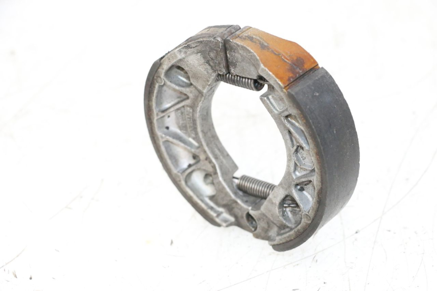 photo de ZAPATA DE FRENO MBK BOOSTER SPIRIT NAKED 50 (2004 - 2017) - Detalle de la pieza