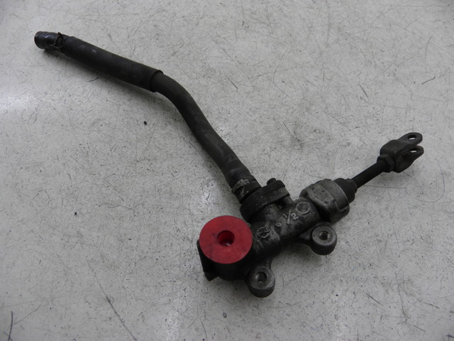photo de BOMBA FRENO TRASERO SUZUKI GS GSE 500 (2001 - 2003)