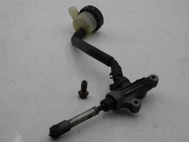 photo de BOMBA FRENO TRASERO YAMAHA FZX FAZER 750 (1987 - 1998)