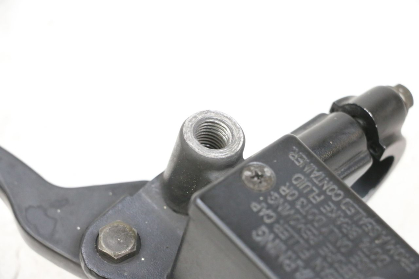 photo de BOMBA FRENO DELANTERO MAG POWER BOMBERS 4T 50 (2016 - 2026) - Estado de la superficie y material