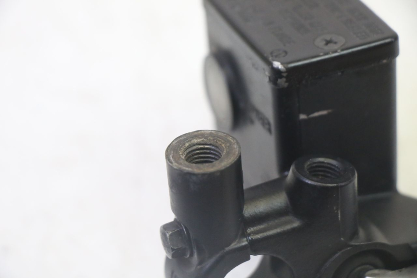 photo de CILINDRO MAESTRO DELANTERO SUZUKI BURGMAN 125 (2007 - 2014)