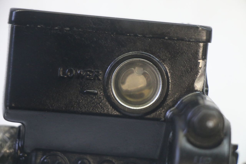 photo de BOMBA FRENO DELANTERO SUZUKI BURGMAN EXECUTIVE ABS 650 (2006 - 2012) - Primer plano técnico