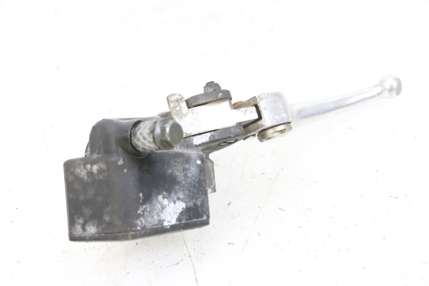 photo de BOMBA FRENO DELANTERO KSR CODE 125 (2018 - 2020) - Primer plano técnico