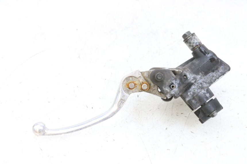 photo de BOMBA FRENO DELANTERO KSR CODE 125 (2018 - 2020) - Detalles de los puntos de fijación