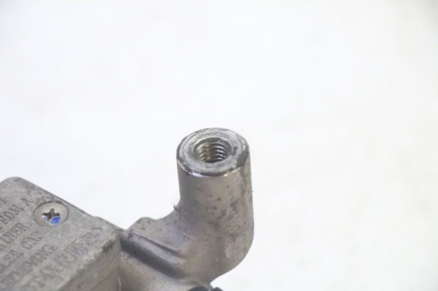 photo de CILINDRO MAESTRO DELANTERO YAMAHA CYGNUS X INJECTION 125 (2007 - 2013)