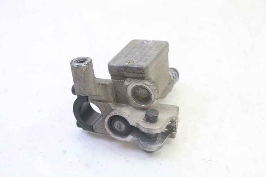 photo de CILINDRO MAESTRO DELANTERO YAMAHA CYGNUS X INJECTION 125 (2007 - 2013)