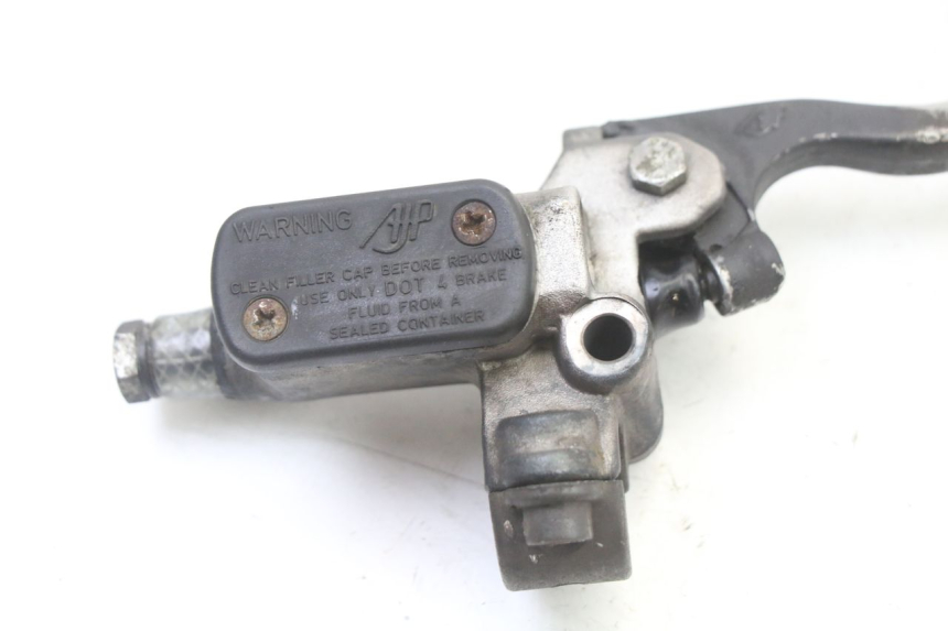 photo de CILINDRO MAESTRO DELANTERO PEUGEOT ELYSEO 125 (1999 - 2004)