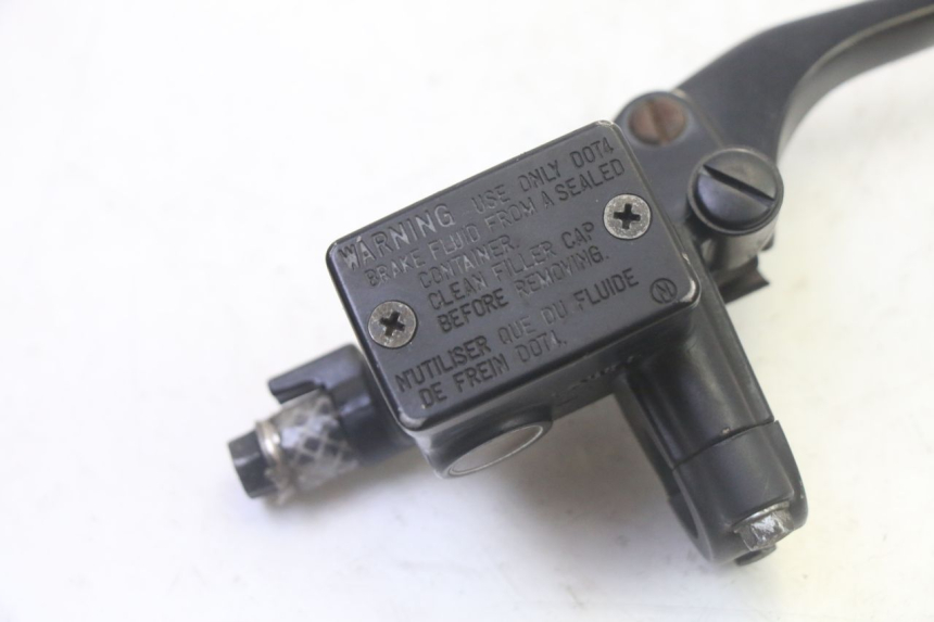 photo de CILINDRO MAESTRO DELANTERO HONDA FES S-WING SWING ABS 125 (2007 - 2015)