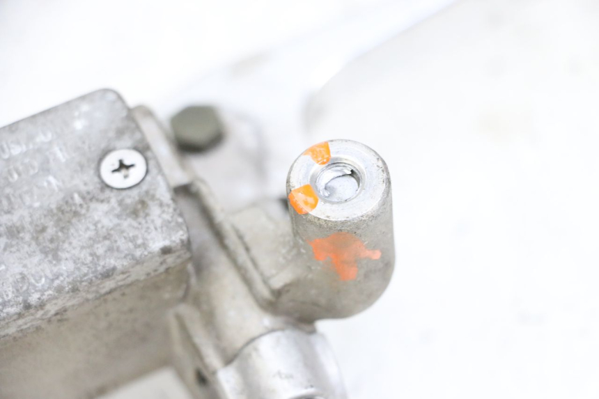 photo de BOMBA FRENO DELANTERO MBK FLAME X 125 (2007 - 2016) - Estado de la superficie y material