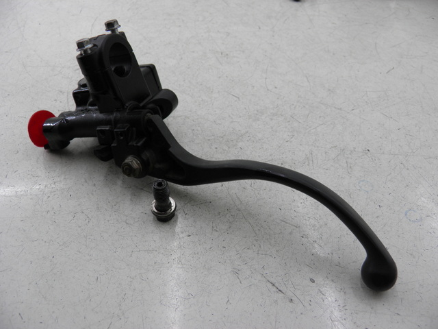 photo de CILINDRO MAESTRO DELANTERO HONDA FES S-WING SWING ABS 125 (2007 - 2015)