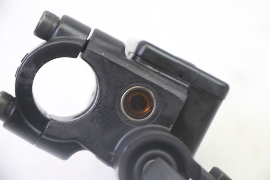 photo de CILINDRO MAESTRO DELANTERO PEUGEOT KISBEE 2T 50 (2010 - 2017)