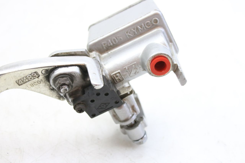 photo de CILINDRO MAESTRO DELANTERO KYMCO SENTO 100 (2008 - 2013)