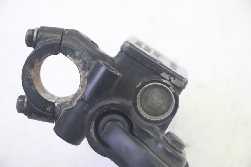 photo de CILINDRO MAESTRO DELANTERO PEUGEOT LUDIX 50 (2008 - 2017) - Primer plano técnico