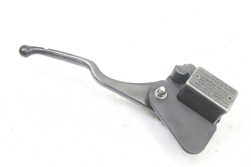 photo de BOMBA FRENO DELANTERO LIGIER PULSE 3 1 (2014 - 2020) - Primer plano técnico