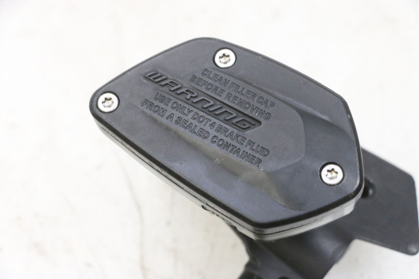 photo de BOMBA FRENO DELANTERO BMW R RT ABS 1200 (2010 - 2014) - Zoom estado de uso