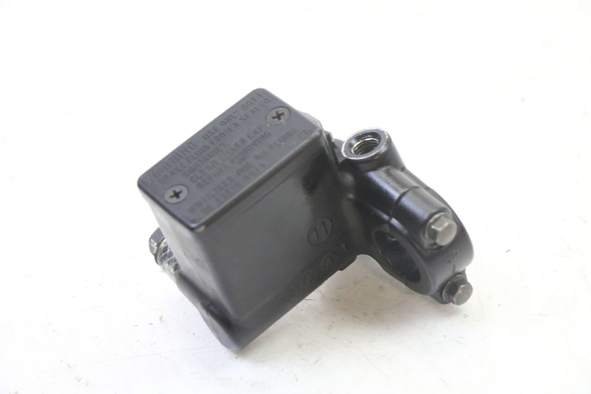 photo de BOMBA FRENO DELANTERO PEUGEOT SATELIS 125 (2013 - 2018)
