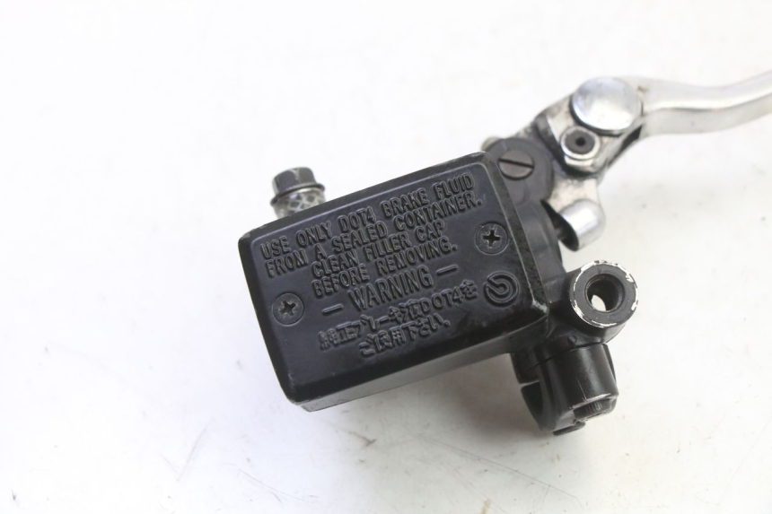 photo de CILINDRO MAESTRO DELANTERO YAMAHA TDM ABS 900 (2002 - 2014)
