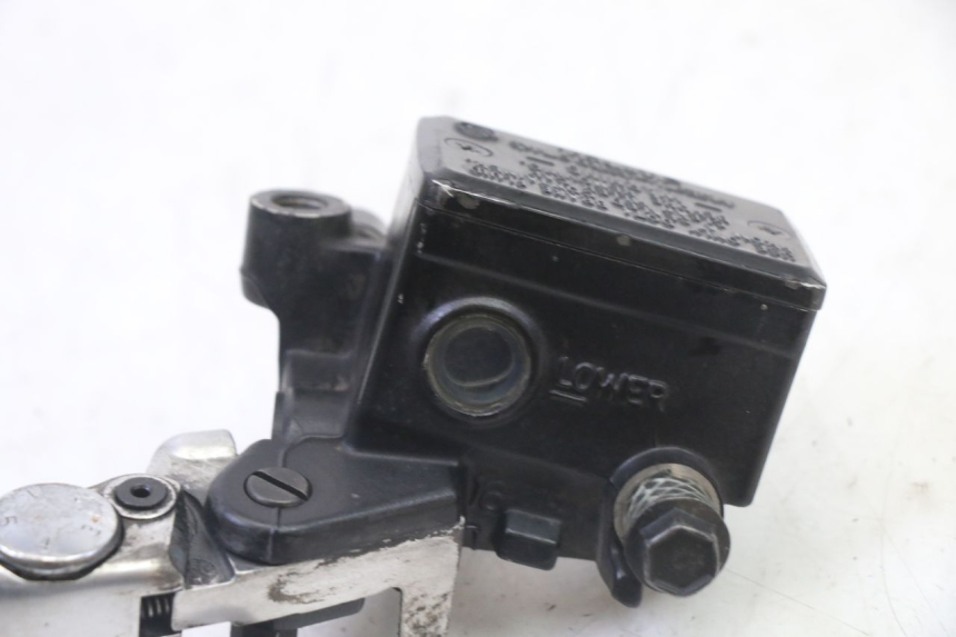 photo de CILINDRO MAESTRO DELANTERO YAMAHA TDM ABS 900 (2002 - 2014)