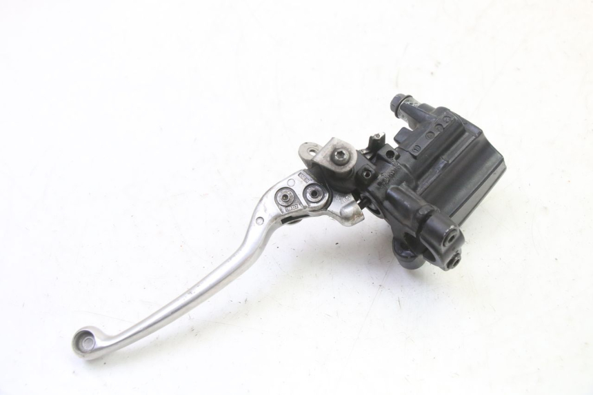 photo de CILINDRO MAESTRO DELANTERO YAMAHA TDM ABS 900 (2002 - 2014)