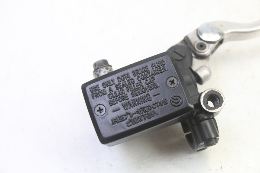 photo de CILINDRO MAESTRO DELANTERO YAMAHA TDM ABS 900 (2002 - 2014)