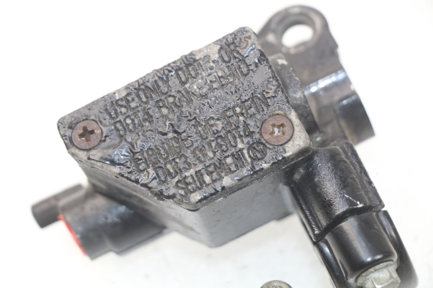 photo de BOMBA FRENO DELANTERO PEUGEOT TWEET 125 (2010 - 2017) - Vista general del producto