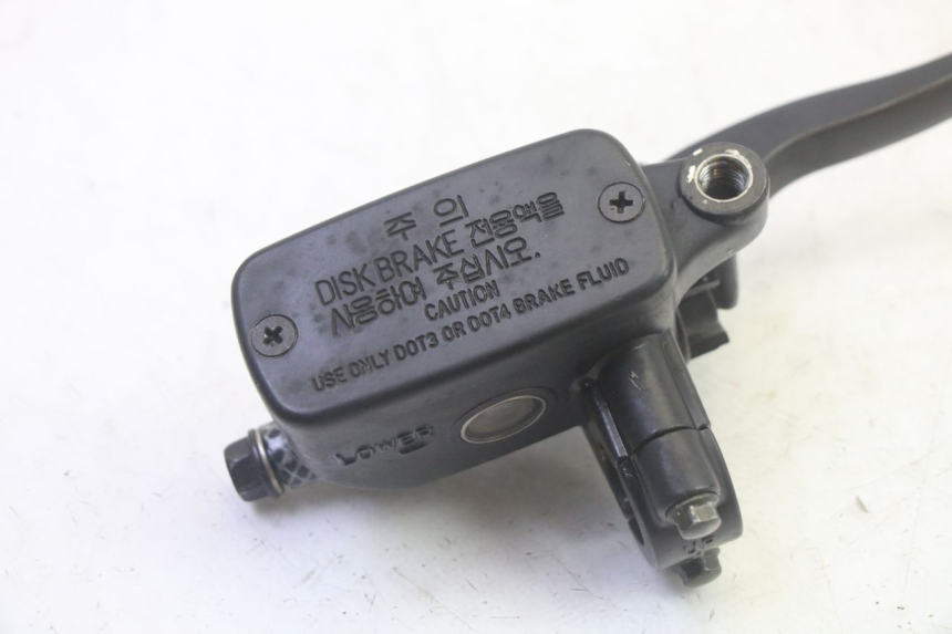 photo de CILINDRO MAESTRO DELANTERO DAELIM VJ ROADWIN FI 125 (2008 - 2017) - Detalle de la pieza