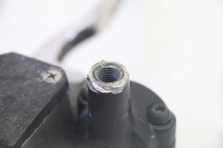 photo de CILINDRO MAESTRO DELANTERO YAMAHA X-MAX XMAX 125 (2010 - 2014)